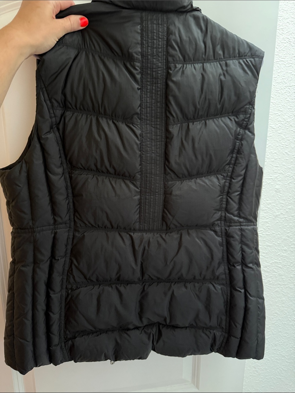 lululemon athletica Black Quilted Puffer Vest - Picture 2 of 4